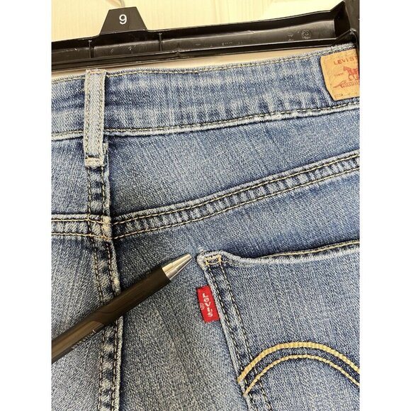 Levi's low rise 7 Genuinely Crafted Jean Shorts - Picture 4 of 5